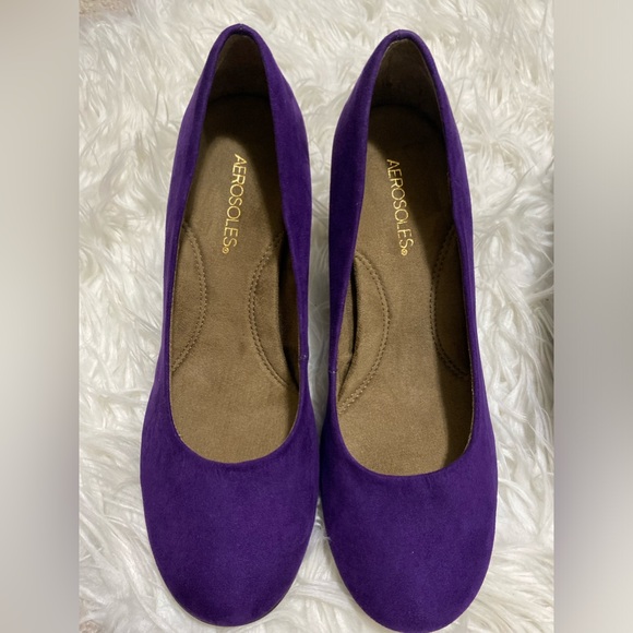 Aerosoles Black & Plum velvet gold studded wedge heel “Plum Tree” 2 pair $25 - Picture 7 of 13